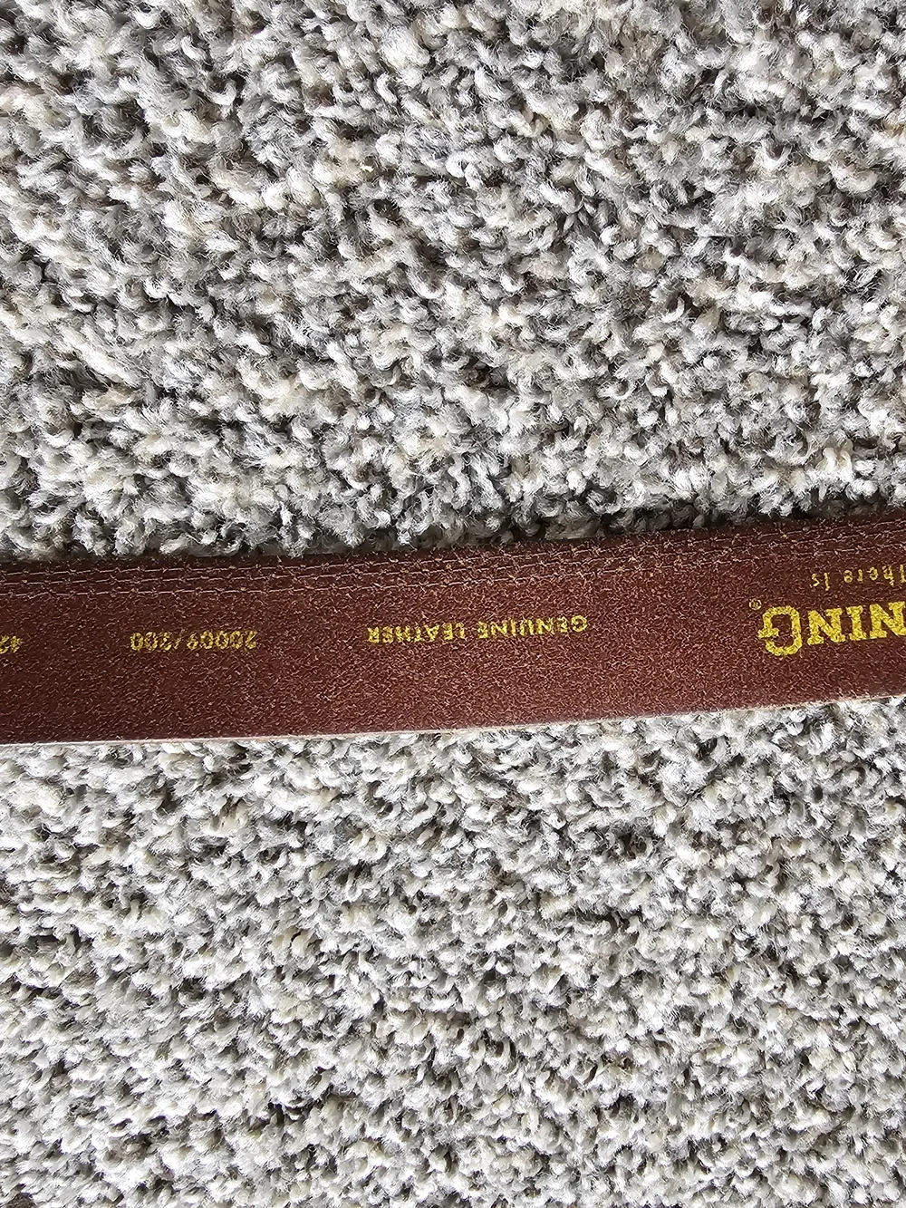 Browning brand men's genuine leather belt, likely model number 20009/200, design